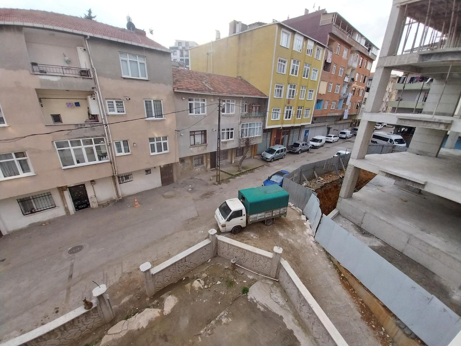 Pendik Çamçeşme'de Satılık 2+1 Daire