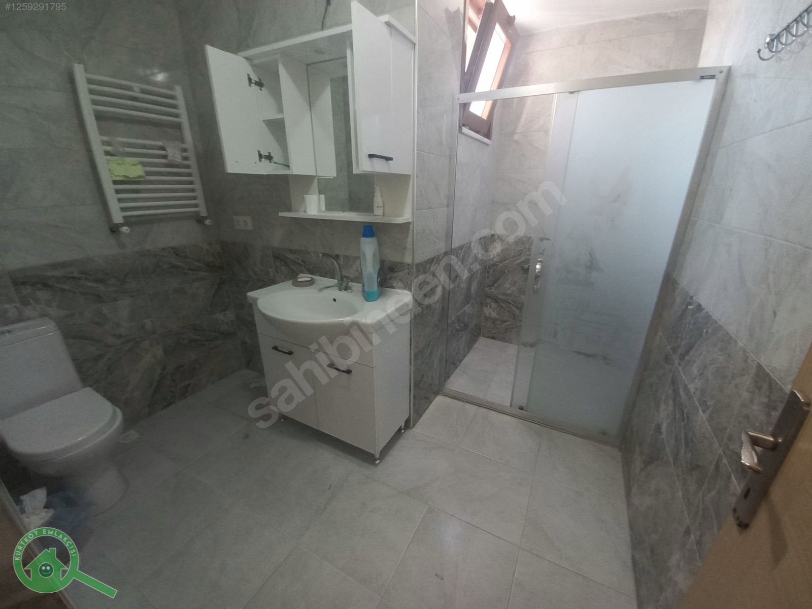 Sultanbeyli Yavuz Selim'de Kapalı Otoparklı 3+1 Kiralık Daire