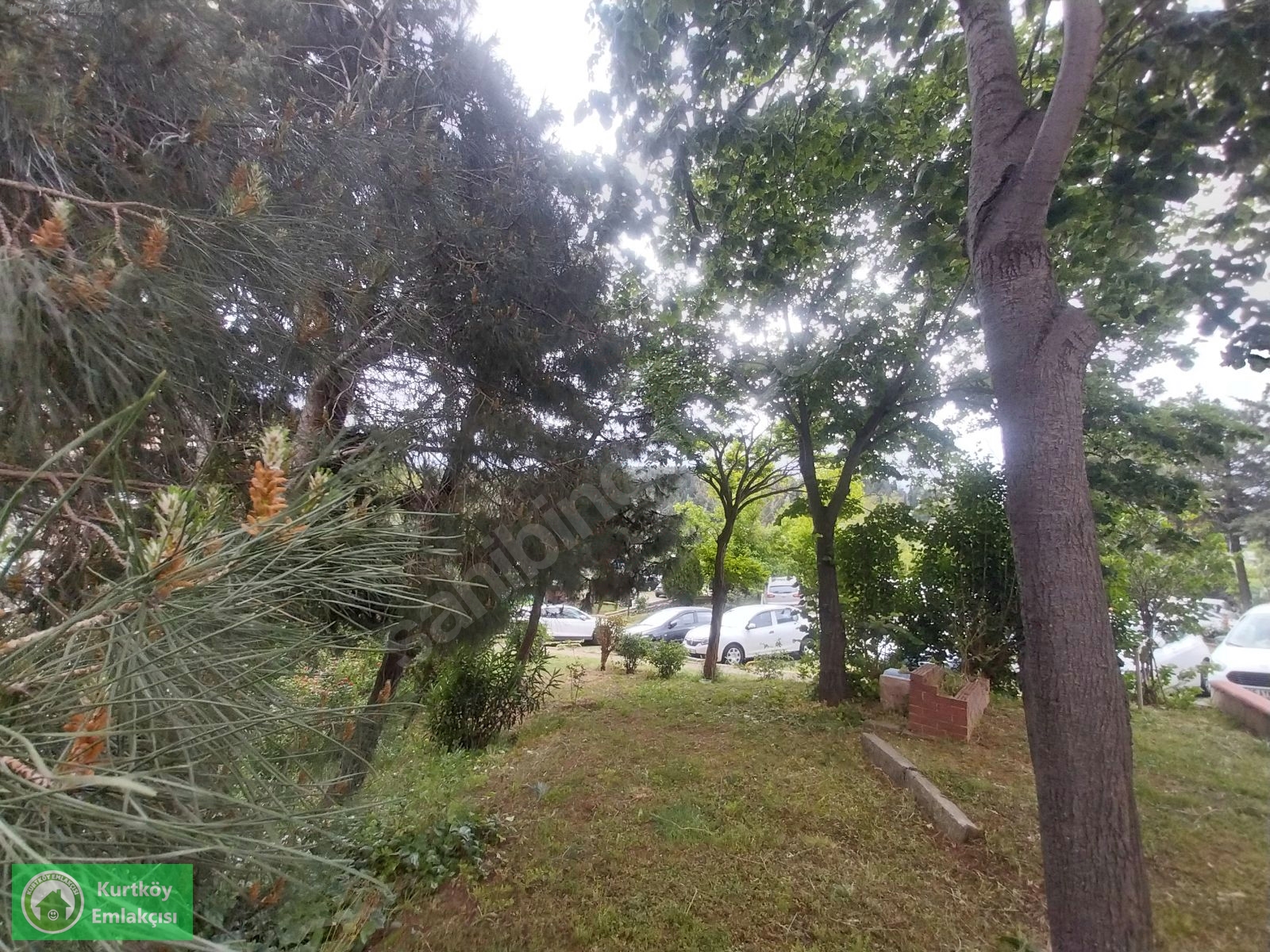 İçerenköy'de Bostancı Köprüsüne Yakın Eşyalı Kiralık 2+1 Daire