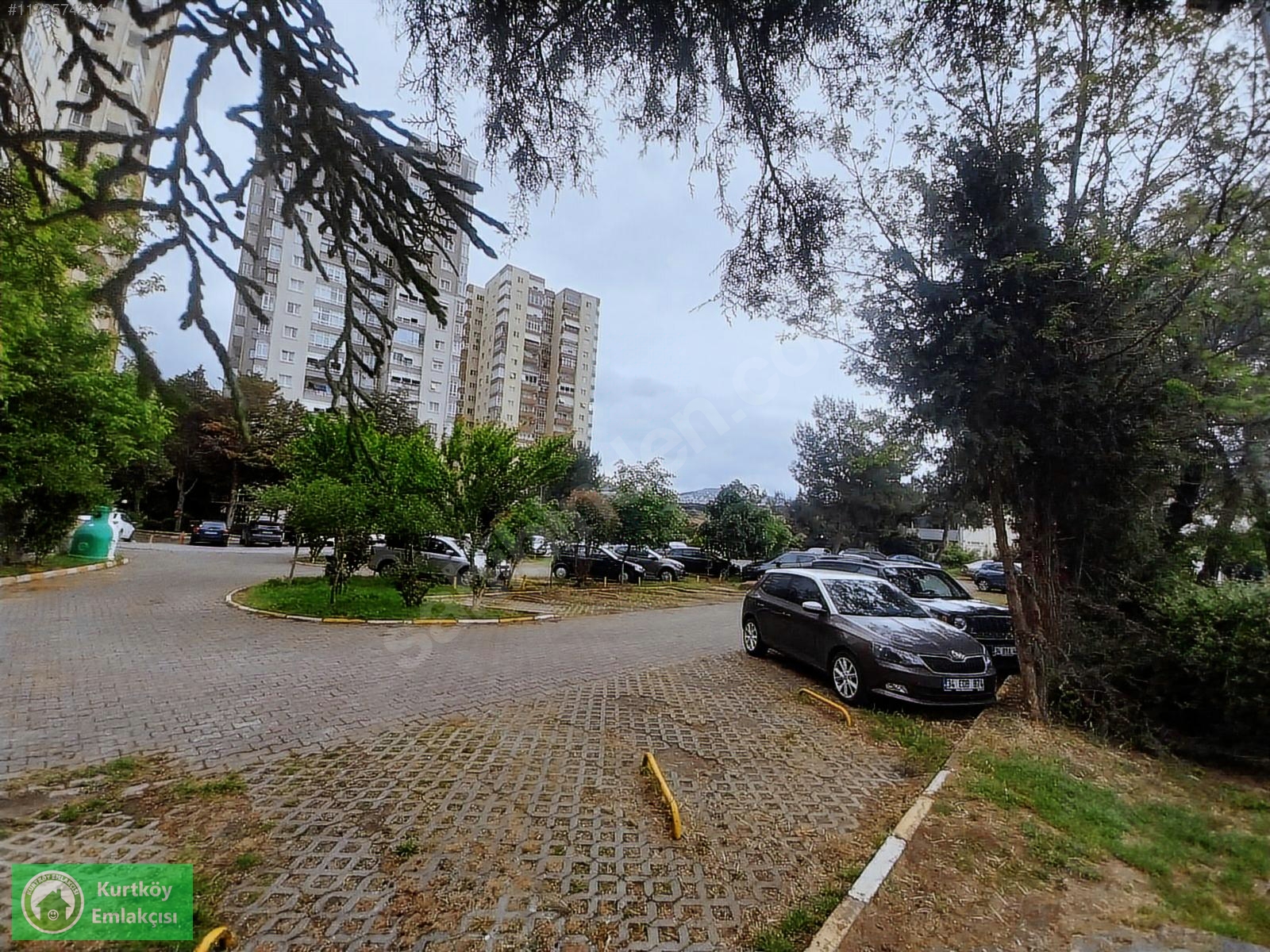 İçerenköy'de Bostancı Köprüsüne Yakın Eşyalı Kiralık 2+1 Daire