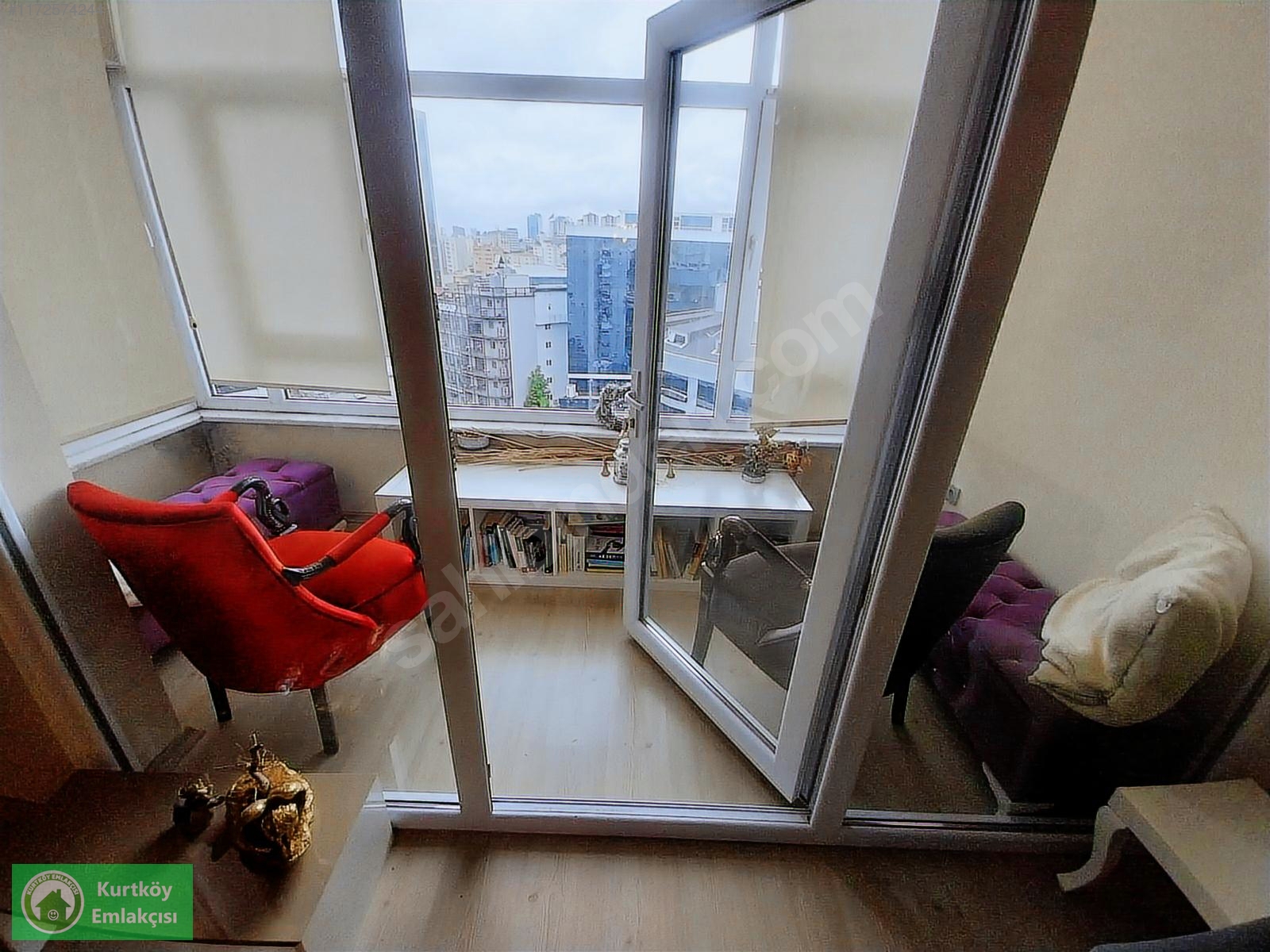 İçerenköy'de Bostancı Köprüsüne Yakın Eşyalı Kiralık 2+1 Daire