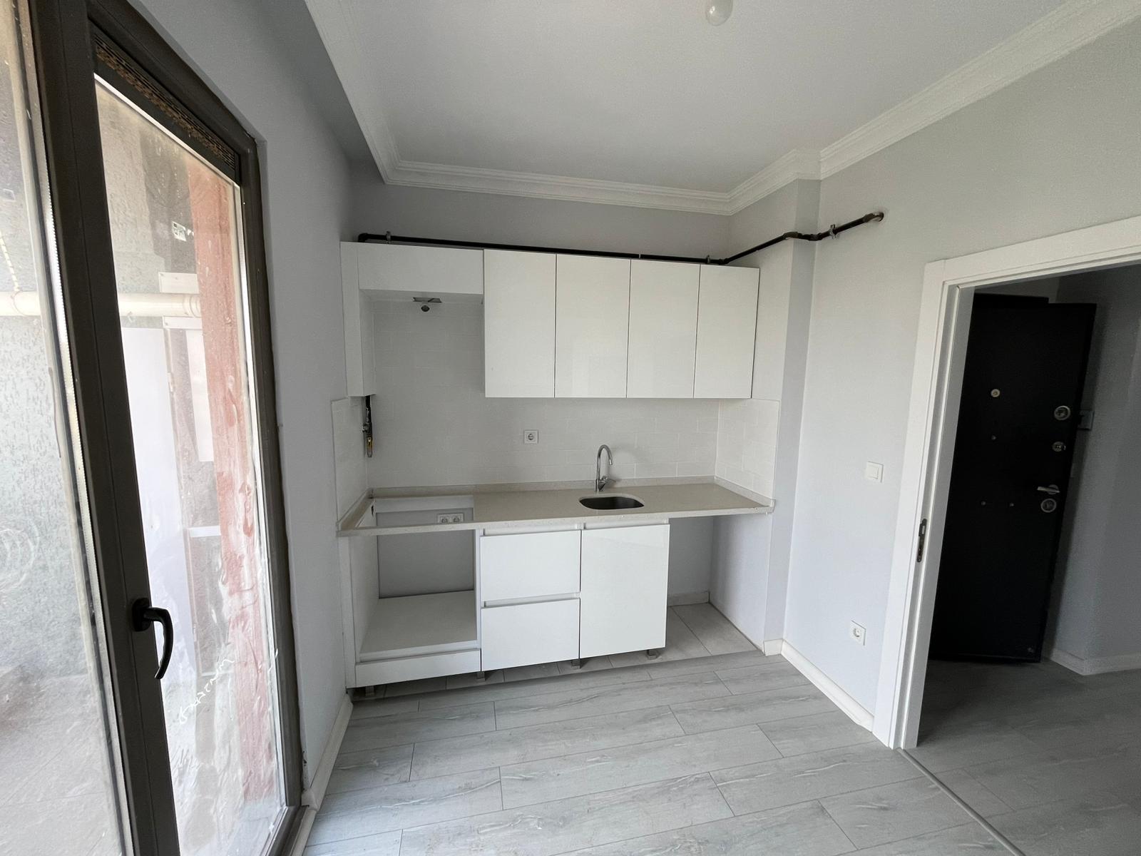 Pendik Fatih Mahallesi Göktürk Konutları Kiralık 3+1 Daire 