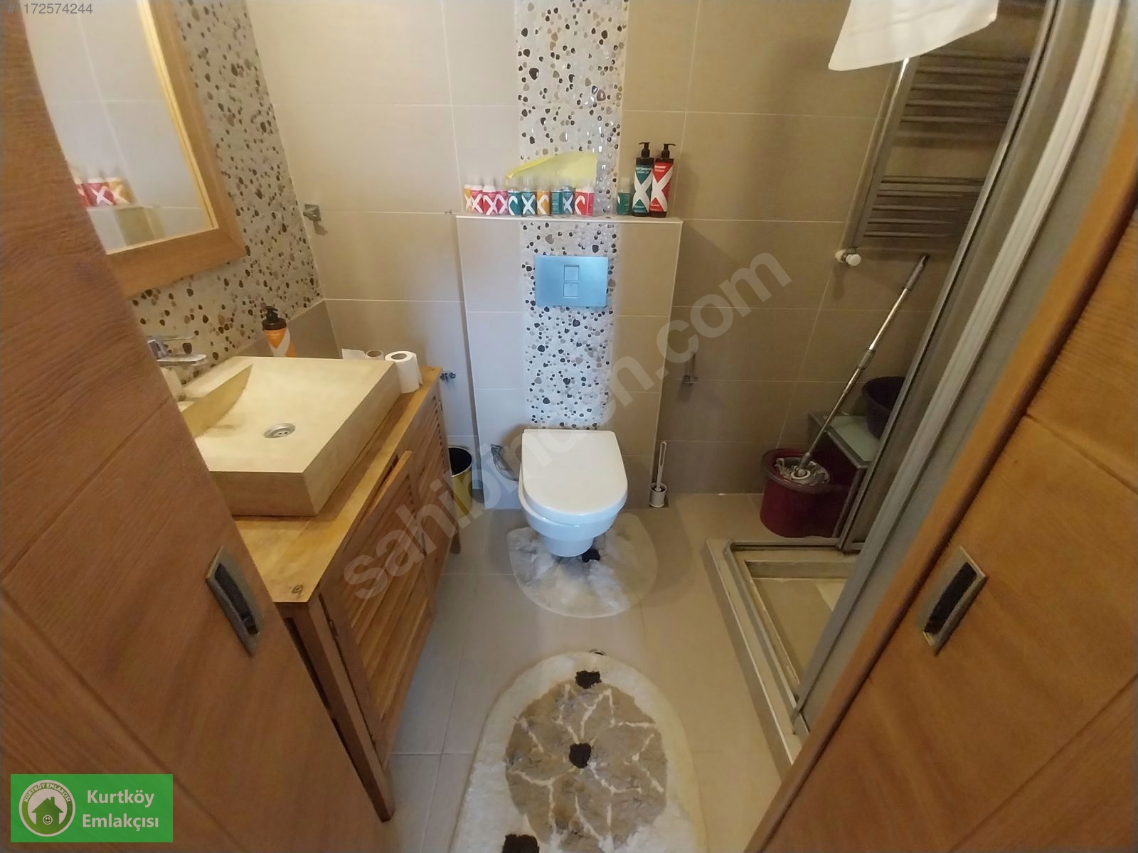 İçerenköy'de Bostancı Köprüsüne Yakın Eşyalı Kiralık 2+1 Daire