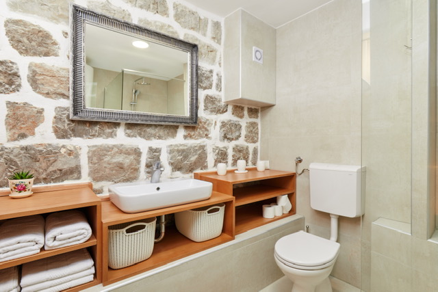 380.000 EURO Montenegro 2+1 Stone Villa with swimming pool in Tivat 