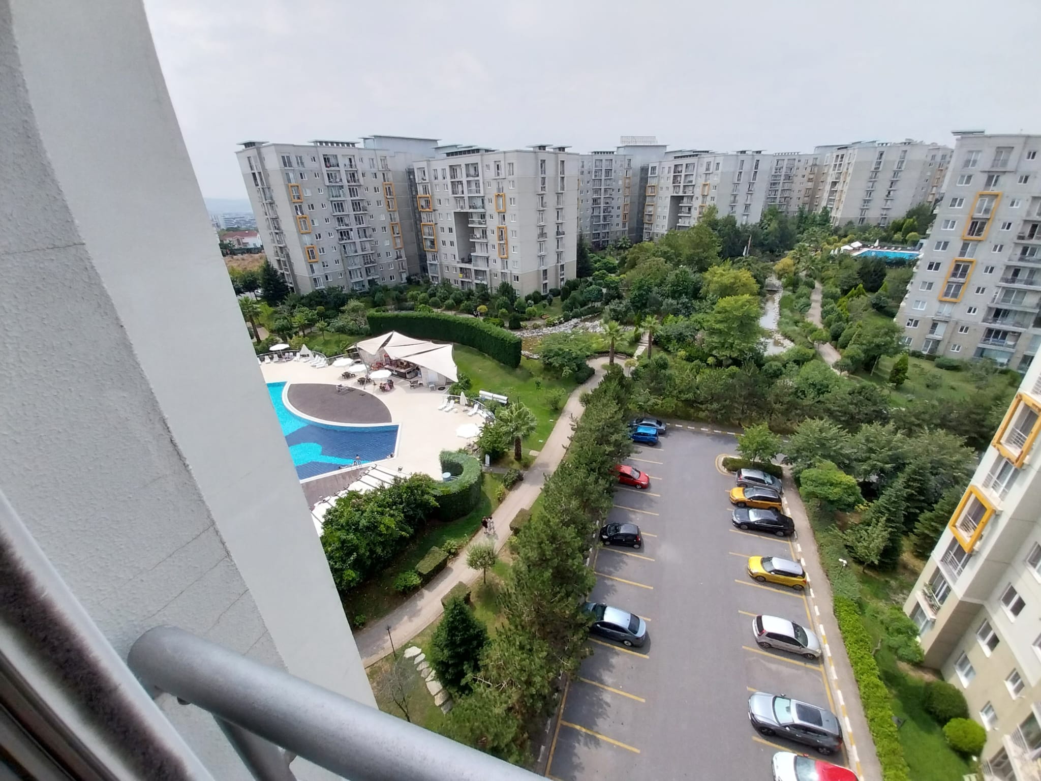 Dumankaya Trend Kurtköy 2+1 Apartment with Pool View for Sale